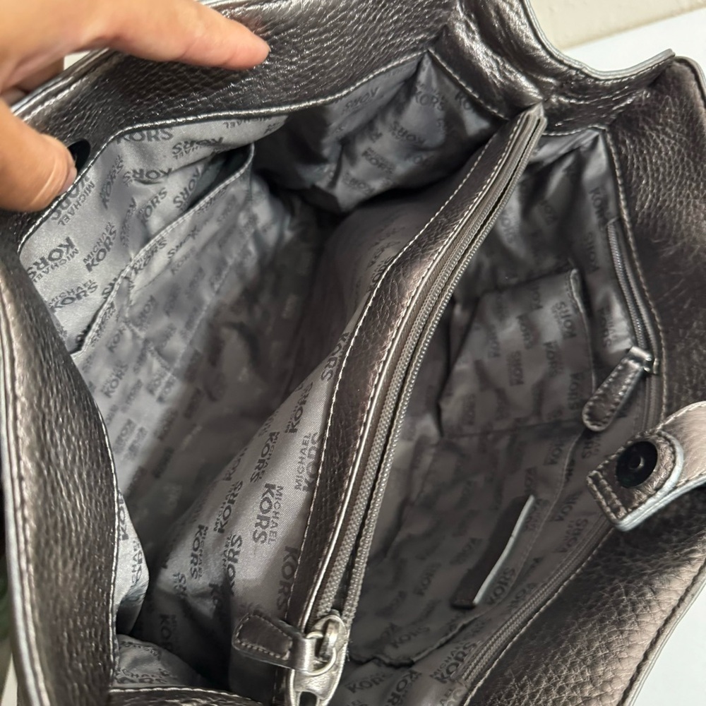Michael Kors Satchel - Picture 10 of 16